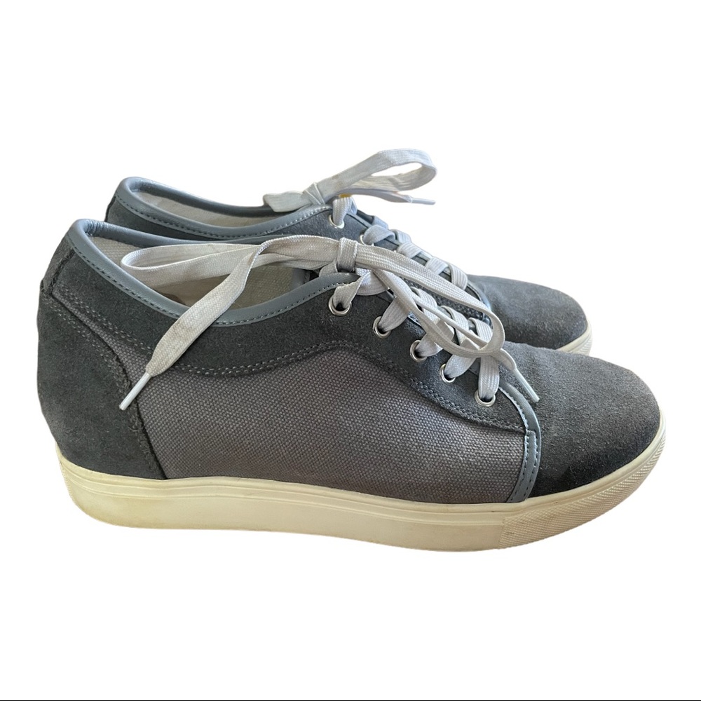 Calto canvas grey fashion woman’s sneakers Sz 6.5